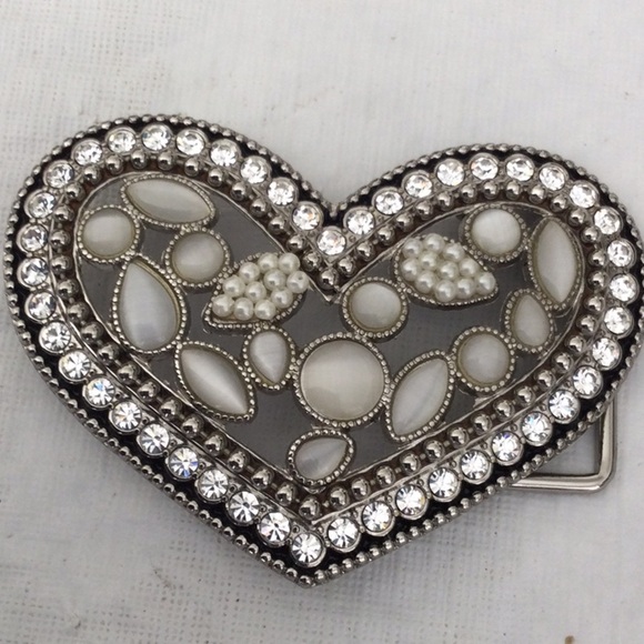 Chic Heart-Shaped Silver & White Color Belt Buckle * - Picture 1 of 5